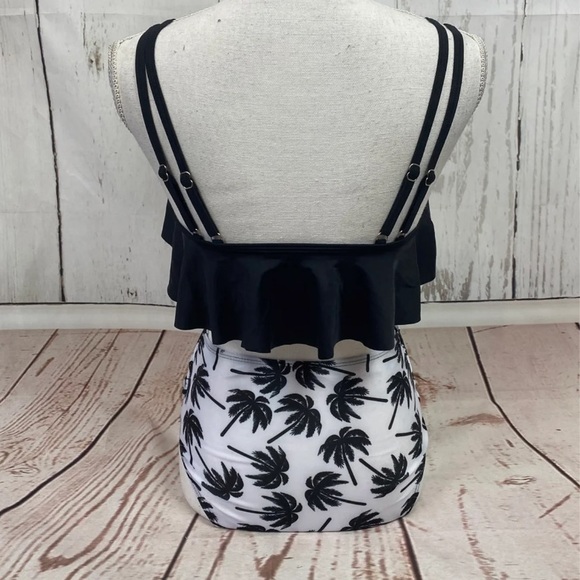 Tankini - Picture 2 of 3